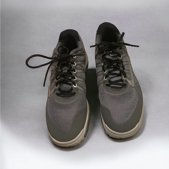 Nike Air Range Flywire Youth Golf Shoes Size 4Y. - Picture 7 of 8